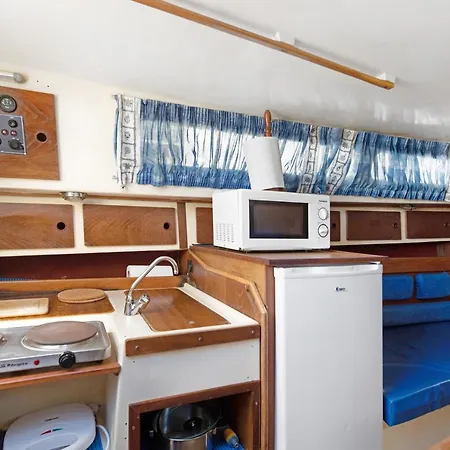Babieca Botel Caleta de Sebo